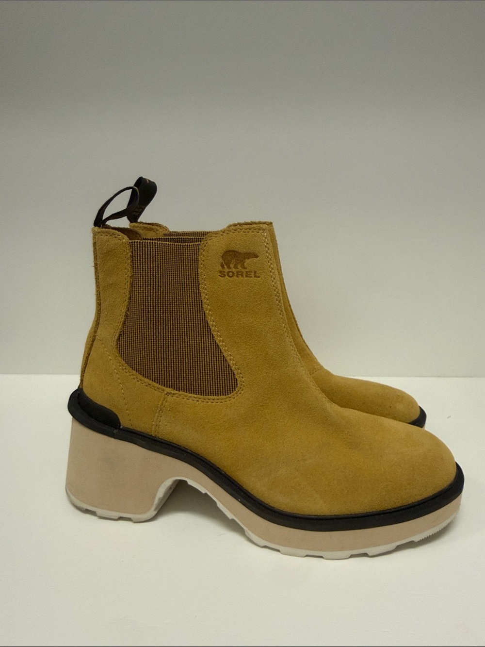 Sorel Women's Suede Chelsea Platform Boots size